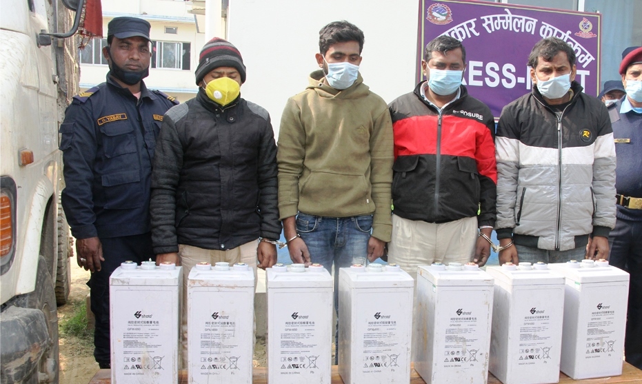 नेपाल टेलिकमको लाखौंको सामान डकैती गर्ने चार जना पक्राउ
